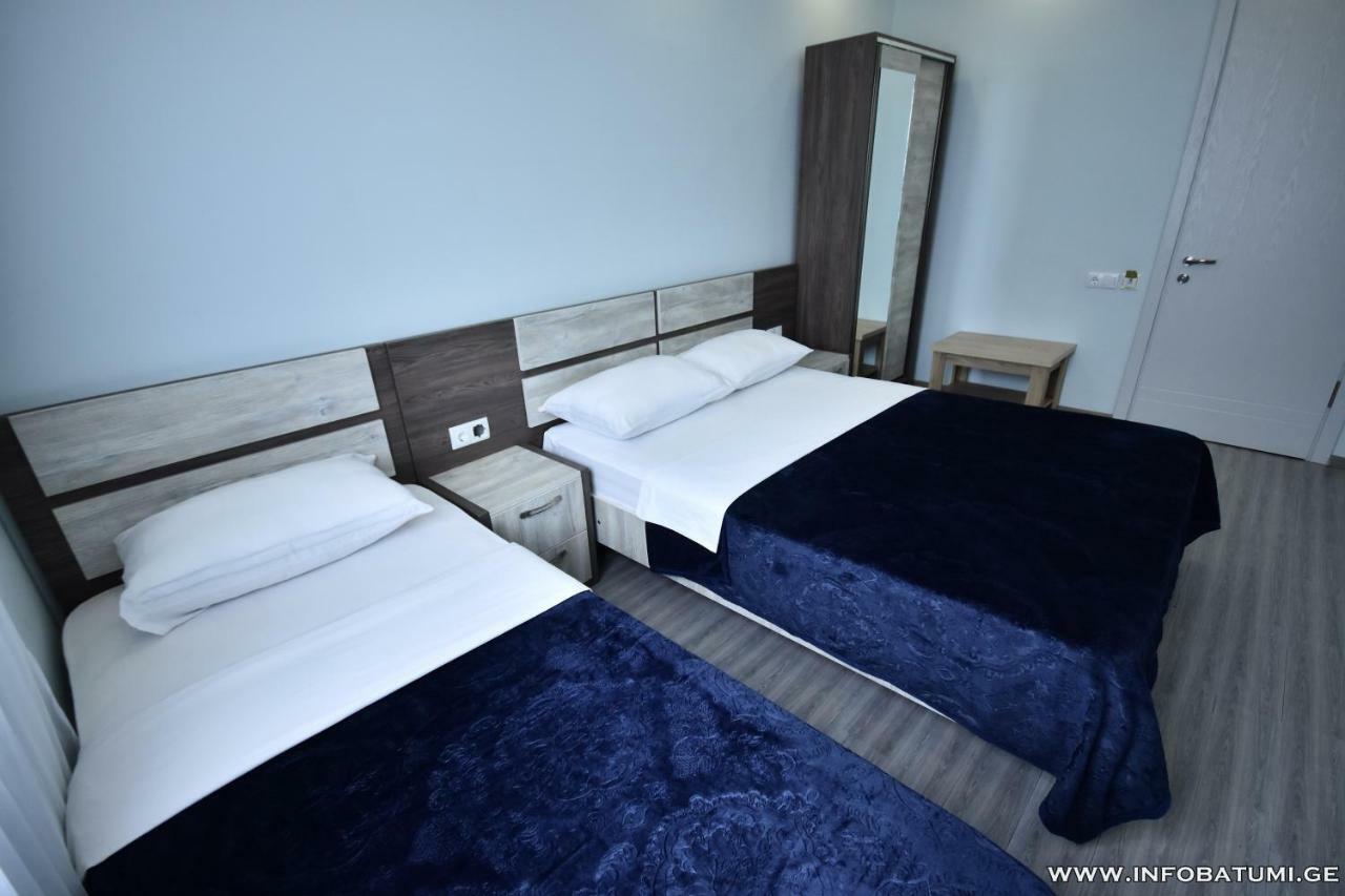 Hotel Royal Georgia Batumi Ngoại thất bức ảnh